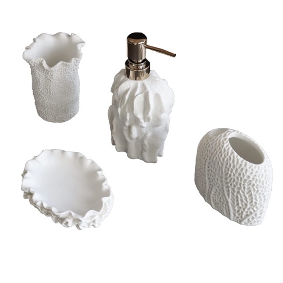 Bathroom Accessories Set 4 Coral Seashell Design - Picture 2 of 6
